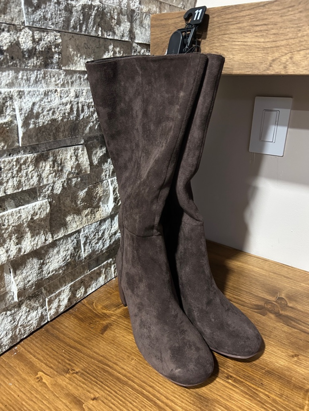 Mid-Calf Brown Women's Boots new with tags size 11